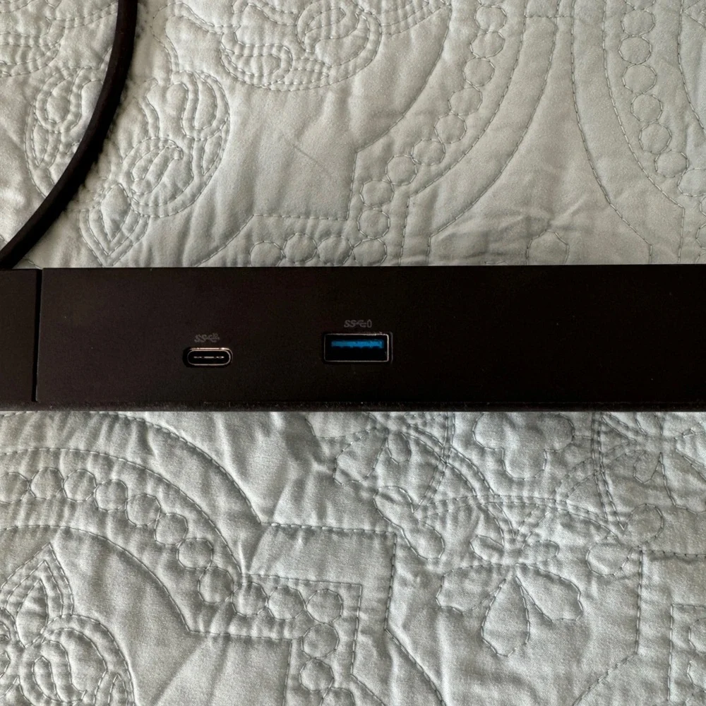 Dell Docking Station works with many brands for external monitor and more